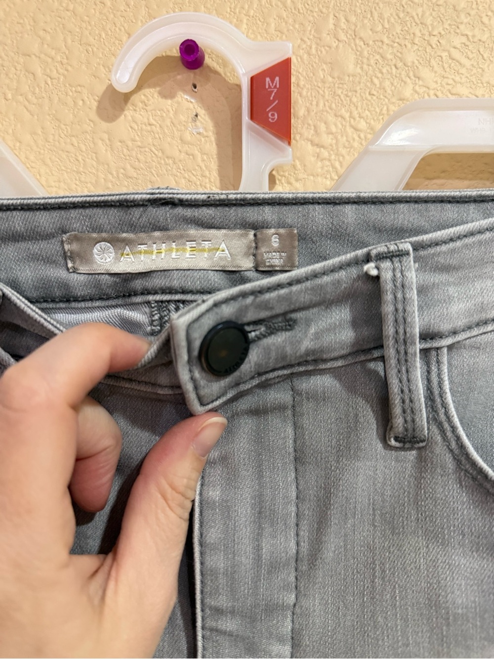 Athleta Light Gray High-Rise Skinny Jeans - Picture 3 of 3